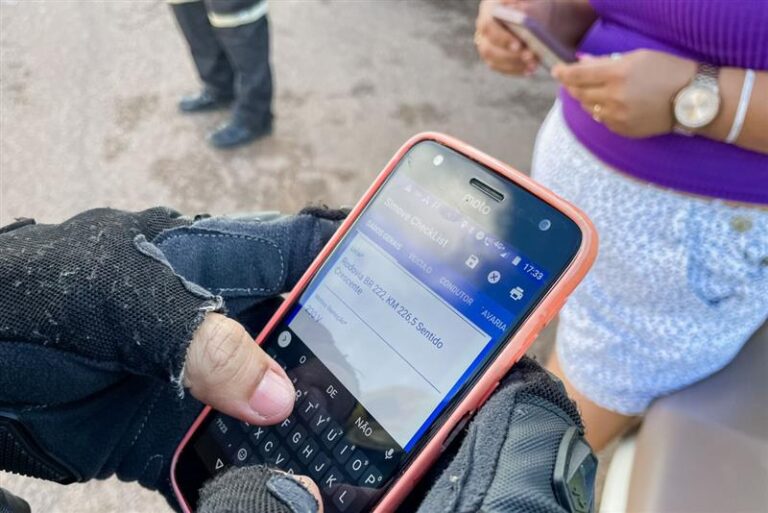 O risco invisível por trás das distrações ao volante